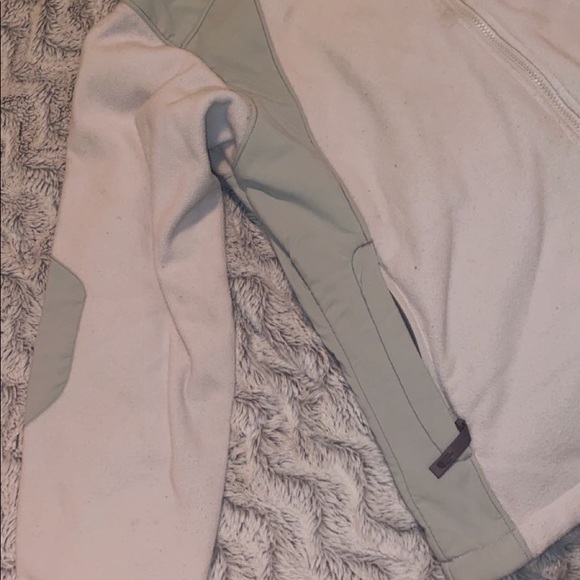 North Face jacket - Picture 3 of 3